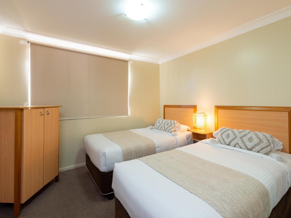 Villa Nova Motel Toowoomba Buitenkant foto