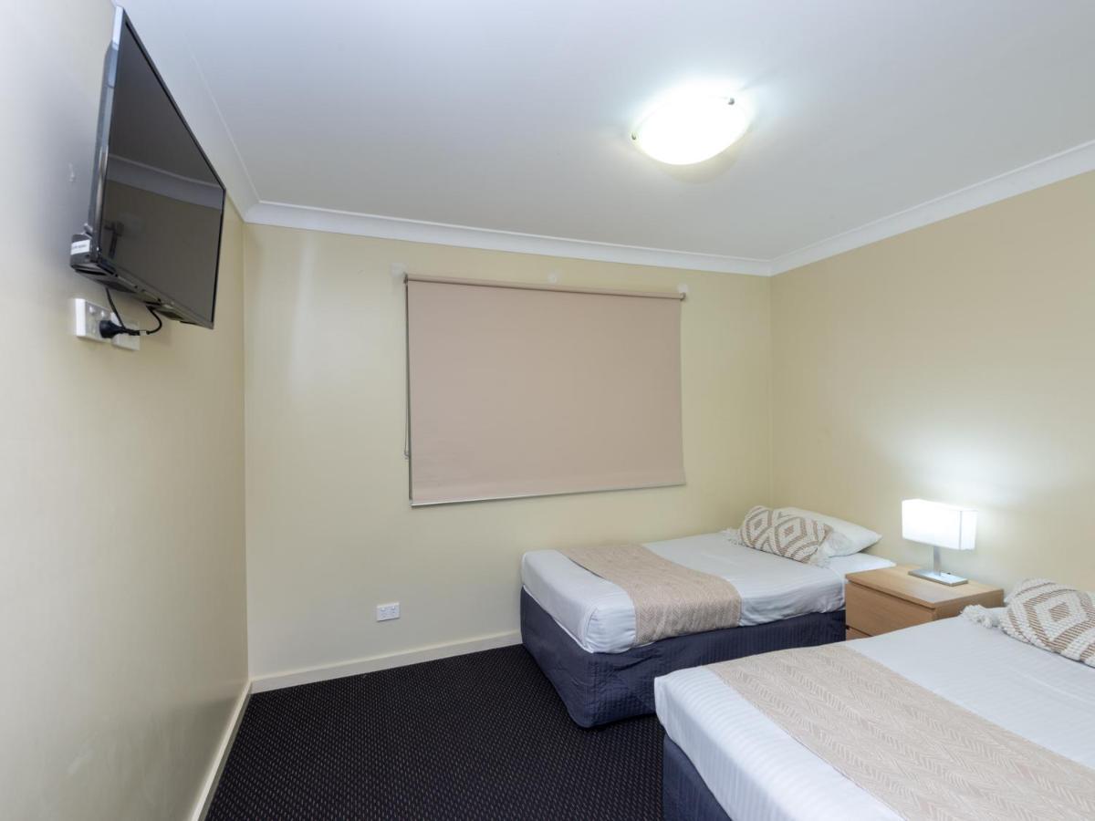 Villa Nova Motel Toowoomba Buitenkant foto
