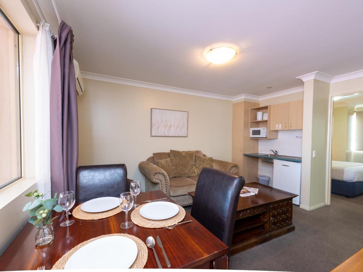 Villa Nova Motel Toowoomba Buitenkant foto