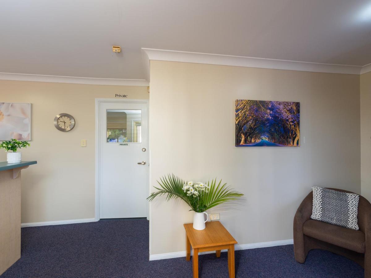 Villa Nova Motel Toowoomba Buitenkant foto