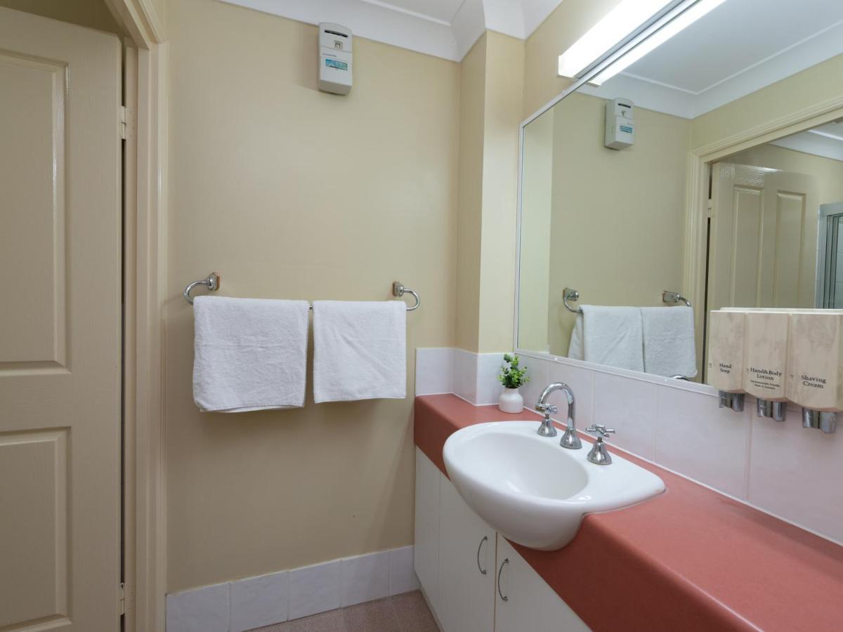 Villa Nova Motel Toowoomba Buitenkant foto